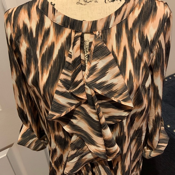 NY & Co High Low Hem Blouse with Ruffle - Picture 7 of 8